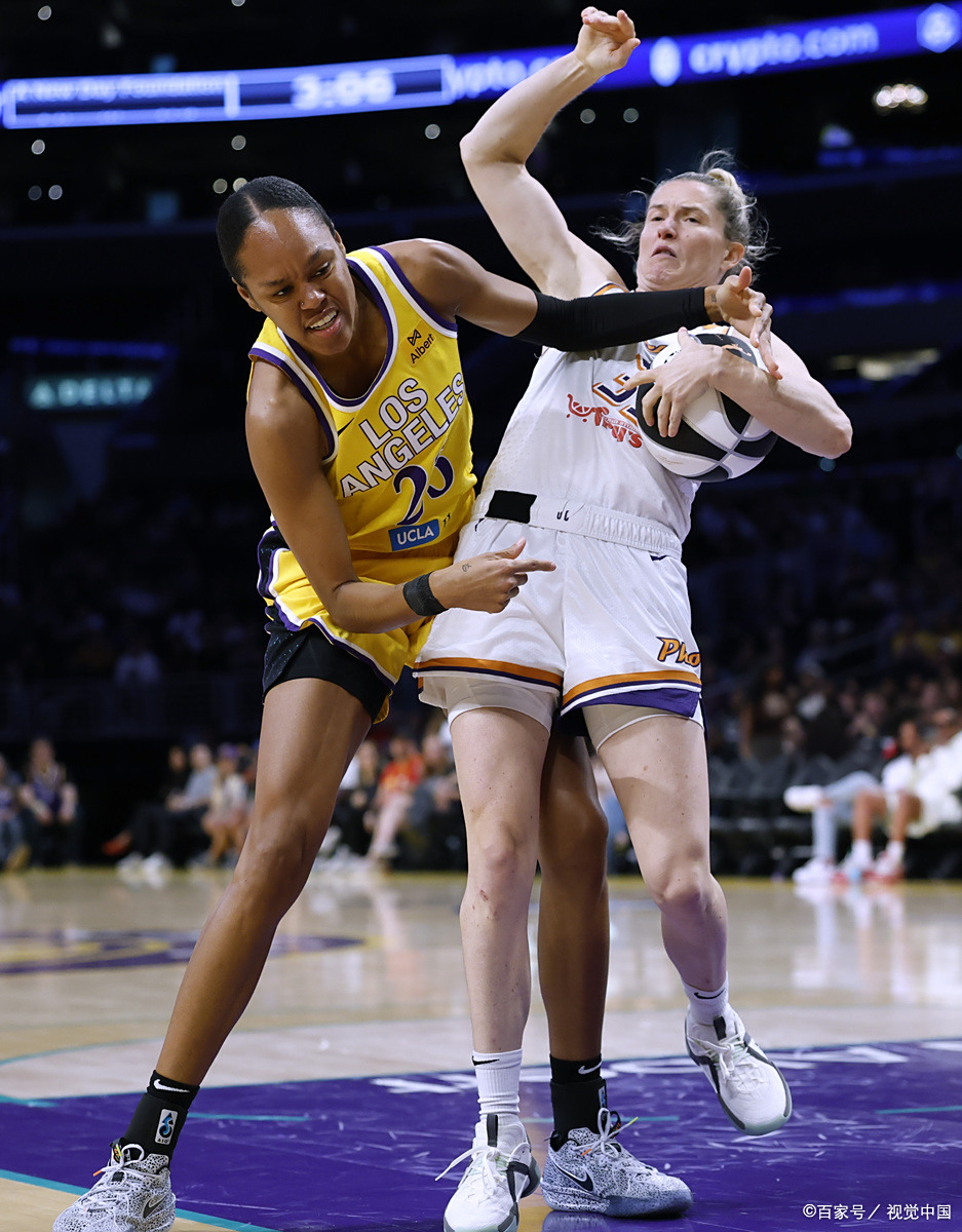 关于美国女子篮球队紧逼逆转，险胜对手晋级的信息