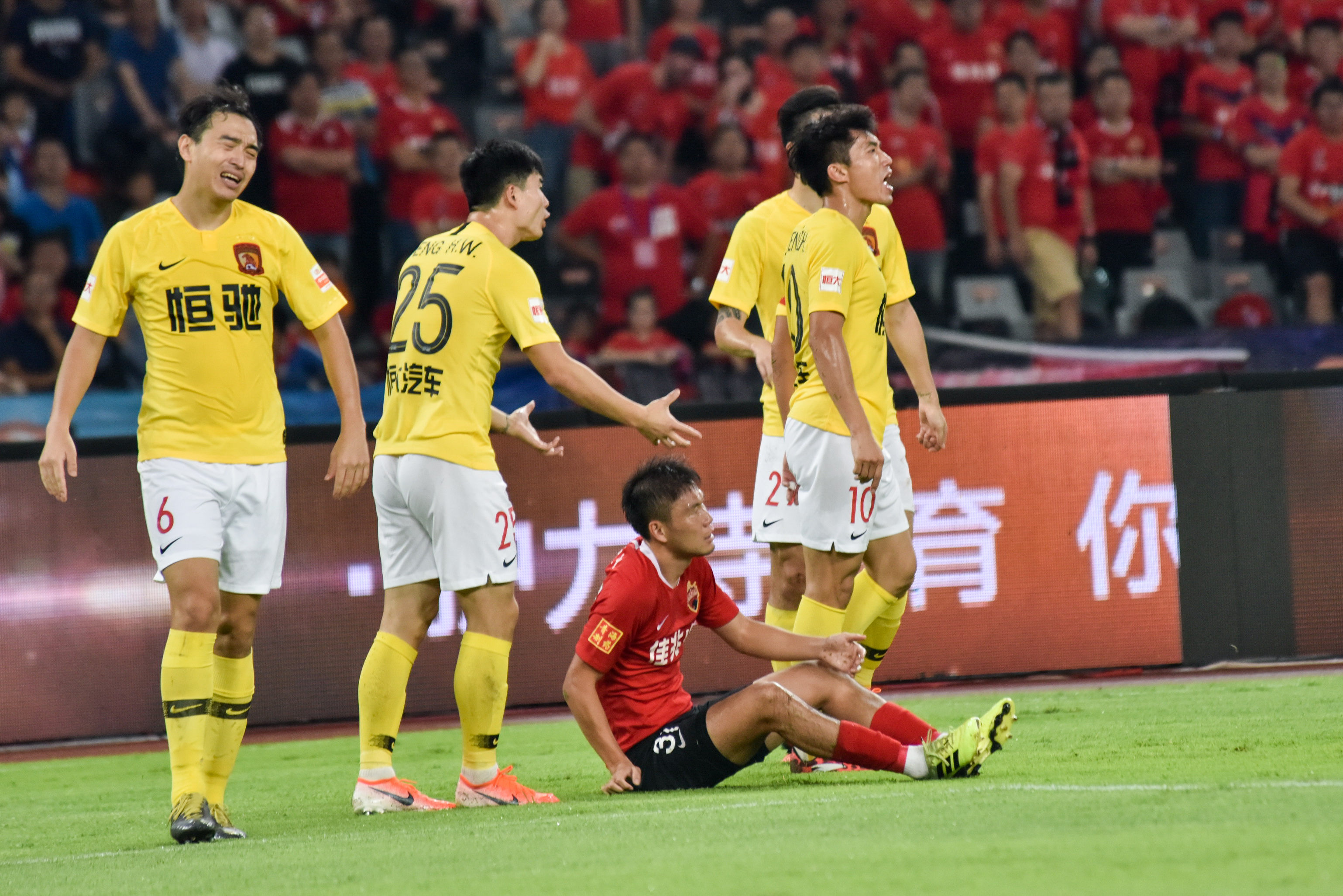 1xBit体育官方登录入口-包含攻略：恒大备战亚冠，决胜入围赛事次轮的词条